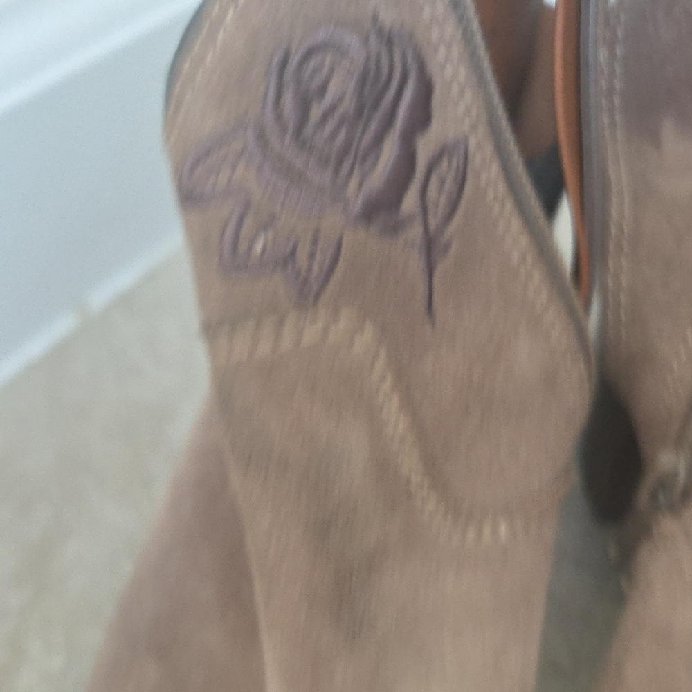 Lucky Brand Women's Brown Suede Mules with Floral Embroidery - Picture 5 of 12